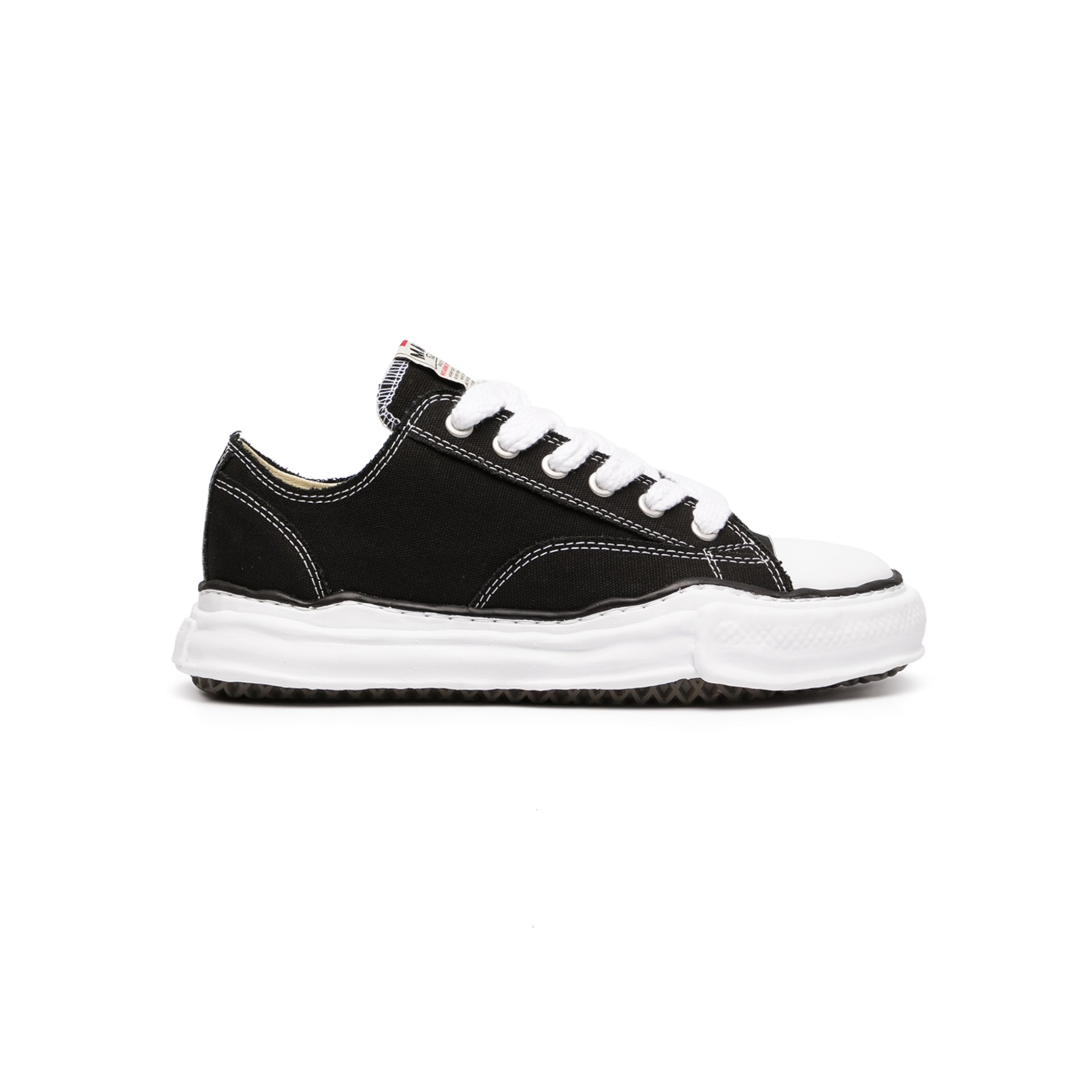 Low-Top Sneaker